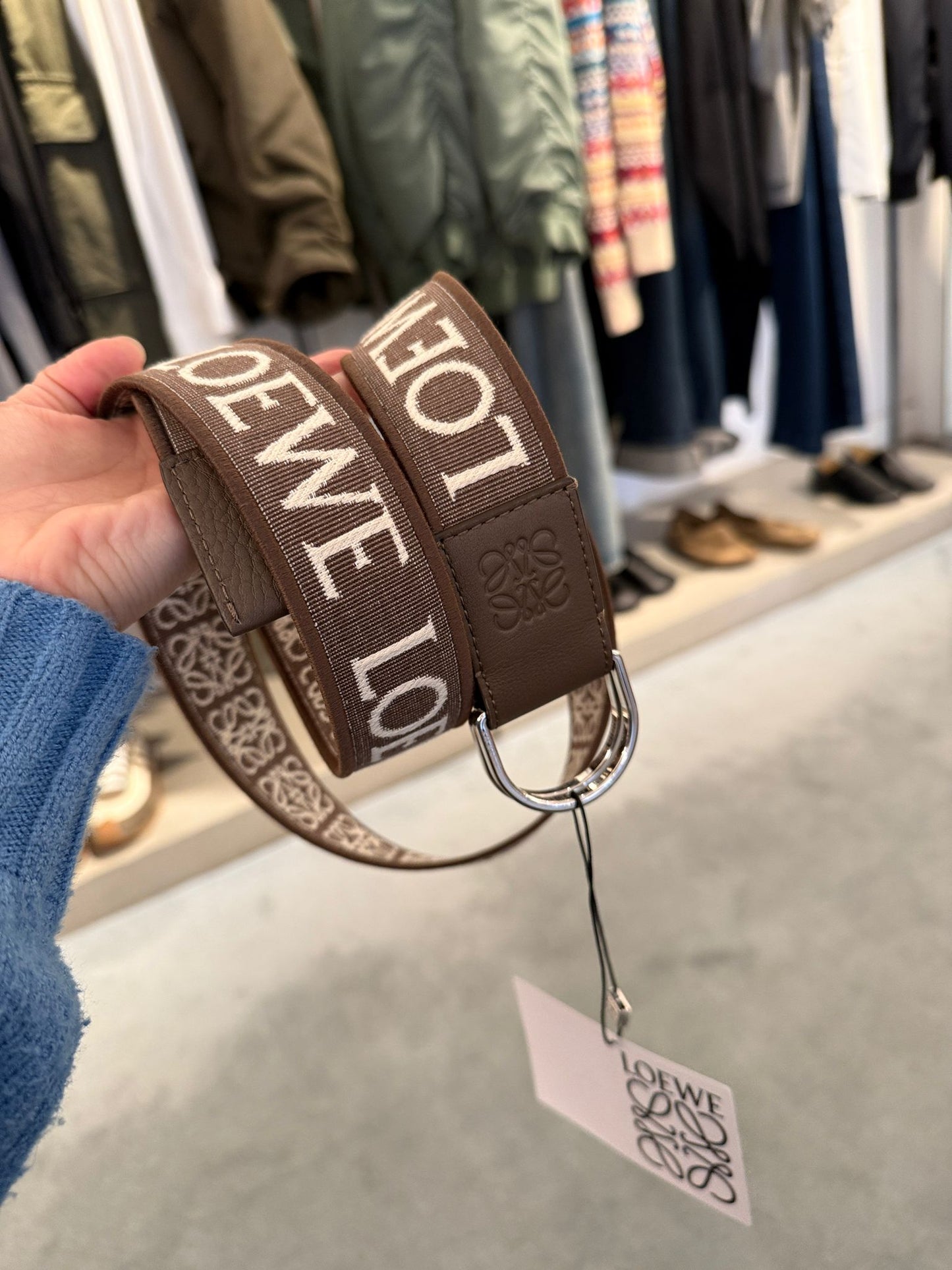 1預訂-LOEWE 腰帶- 100%正版(必須先跟店主確定貨物狀況)