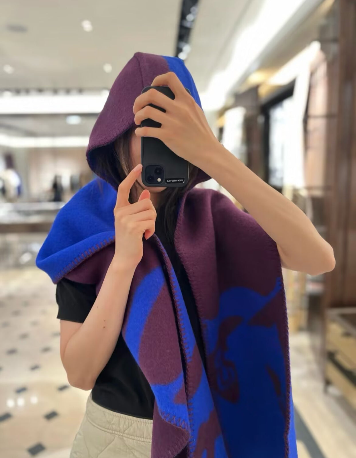 Burberry 圍巾- 100%正版(必須先跟店主確定貨物狀況)