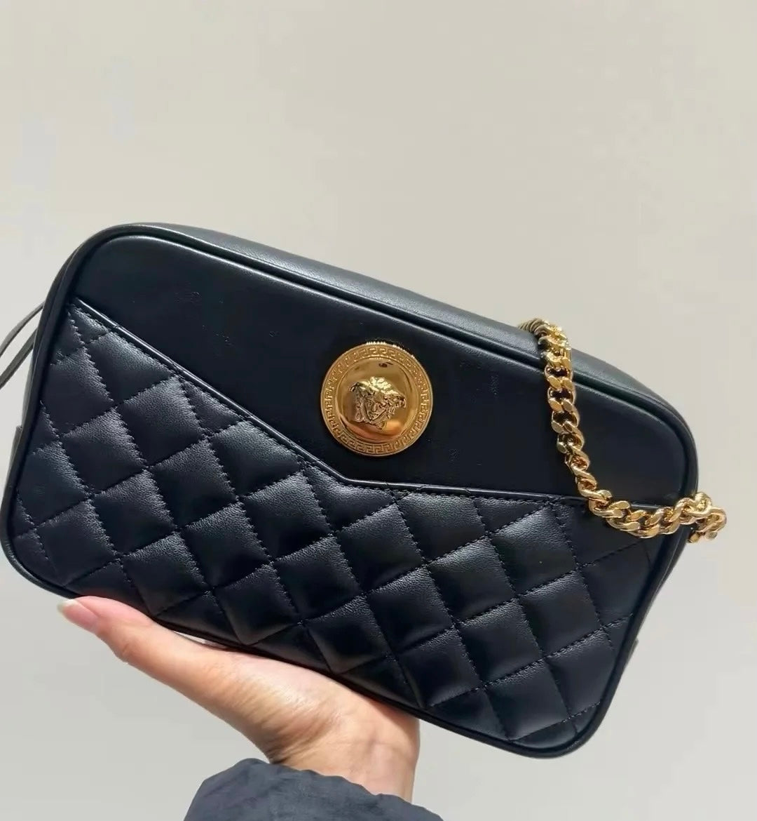 VERSACE 女款斜揹包- 100%正版(必須先跟店主確定貨物狀況)