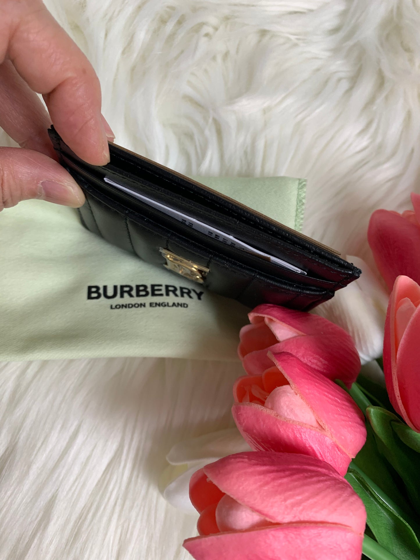 BURBERRY 卡套- 100%正版(必須先跟店主確定貨物狀況)