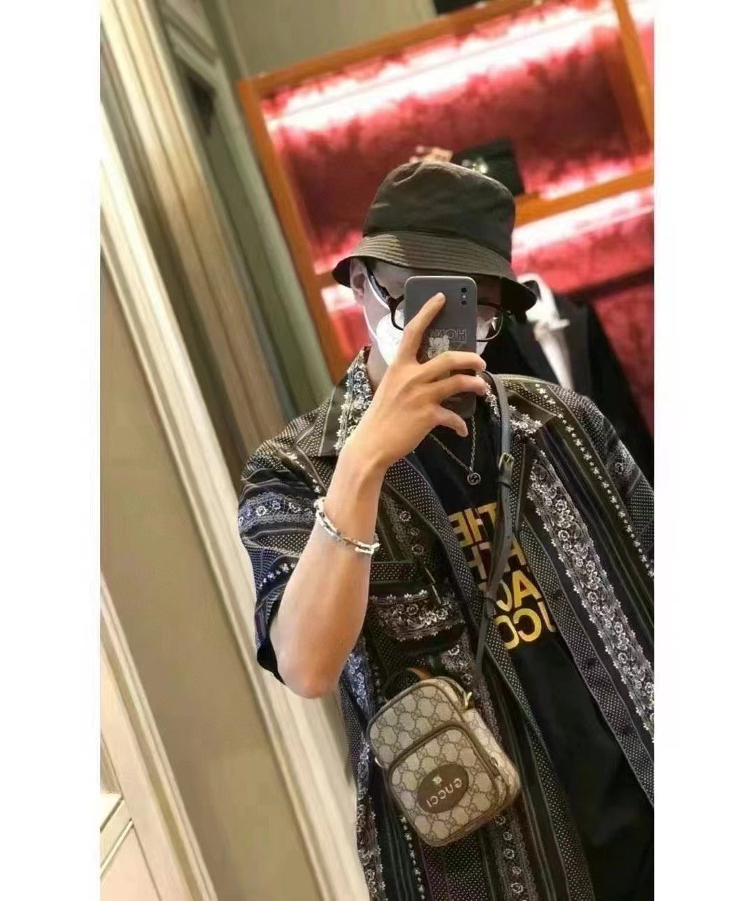 GUCCI 斜揹包 - 100%正版(必須先跟店主確定貨物狀況)