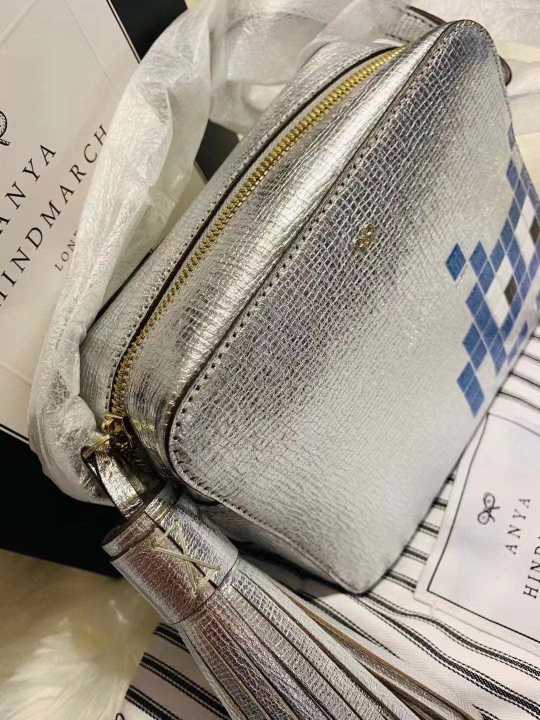 ANYA HINDMARCH 斜揹包- 100%正版(必須先跟店主確定貨物狀況)