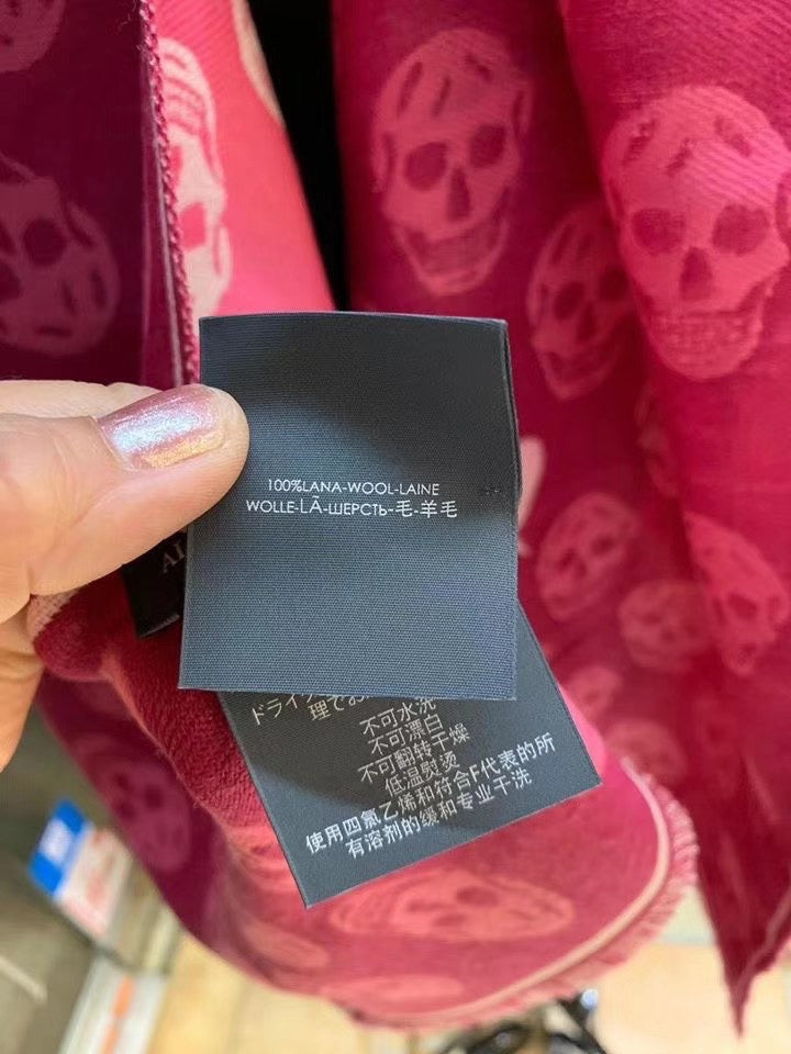 MCQUEEN 圍巾 - 100%正版(必須先跟店主確定貨物狀況)