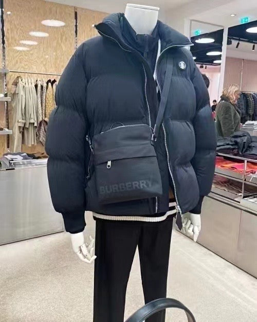 BURBERRY 男款斜揹 - 100%正版(必須先跟店主確定貨物狀況)