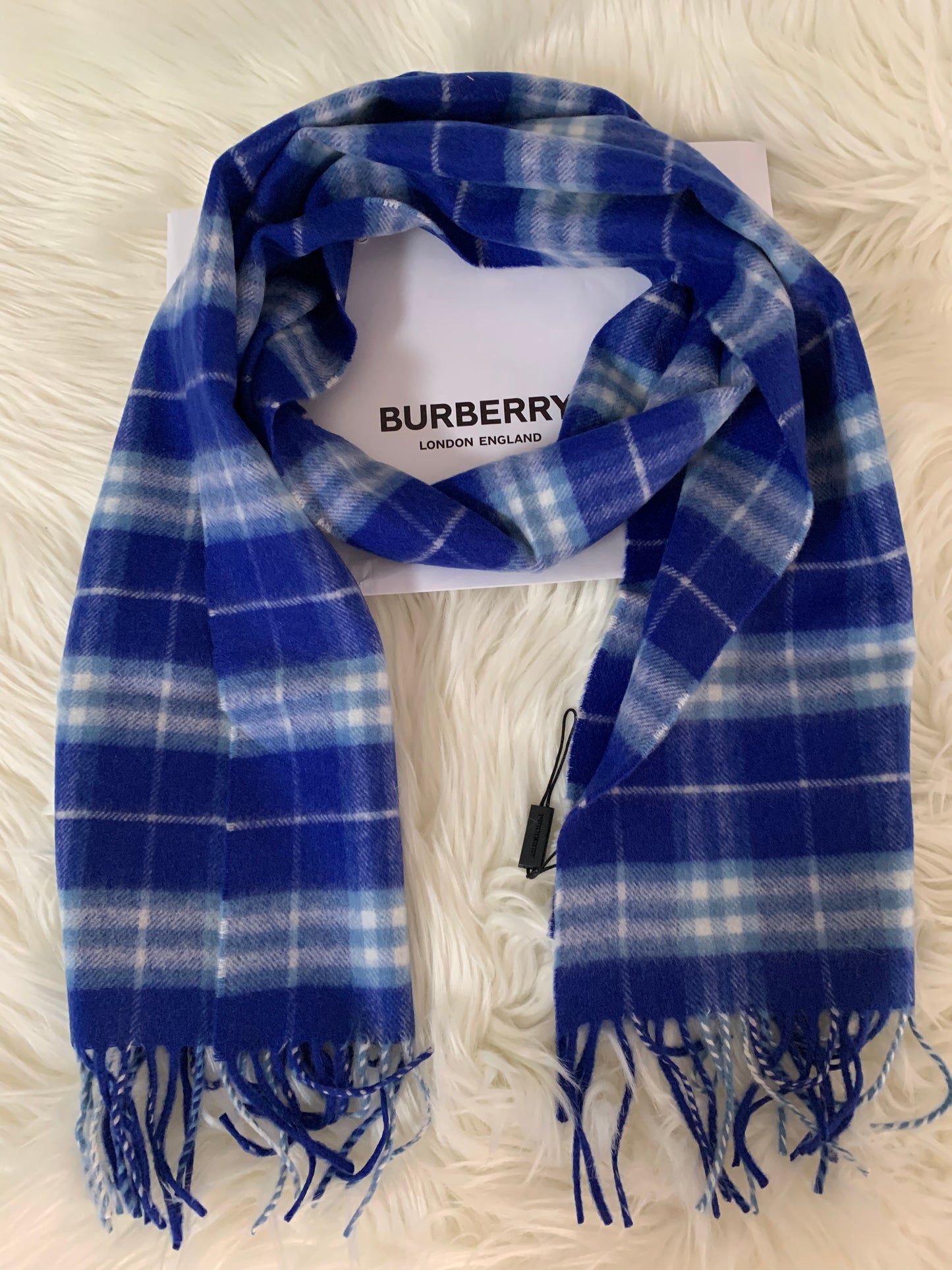 BURBERRY 圍巾 - 100%正版(必須先跟店主確定貨物狀況)