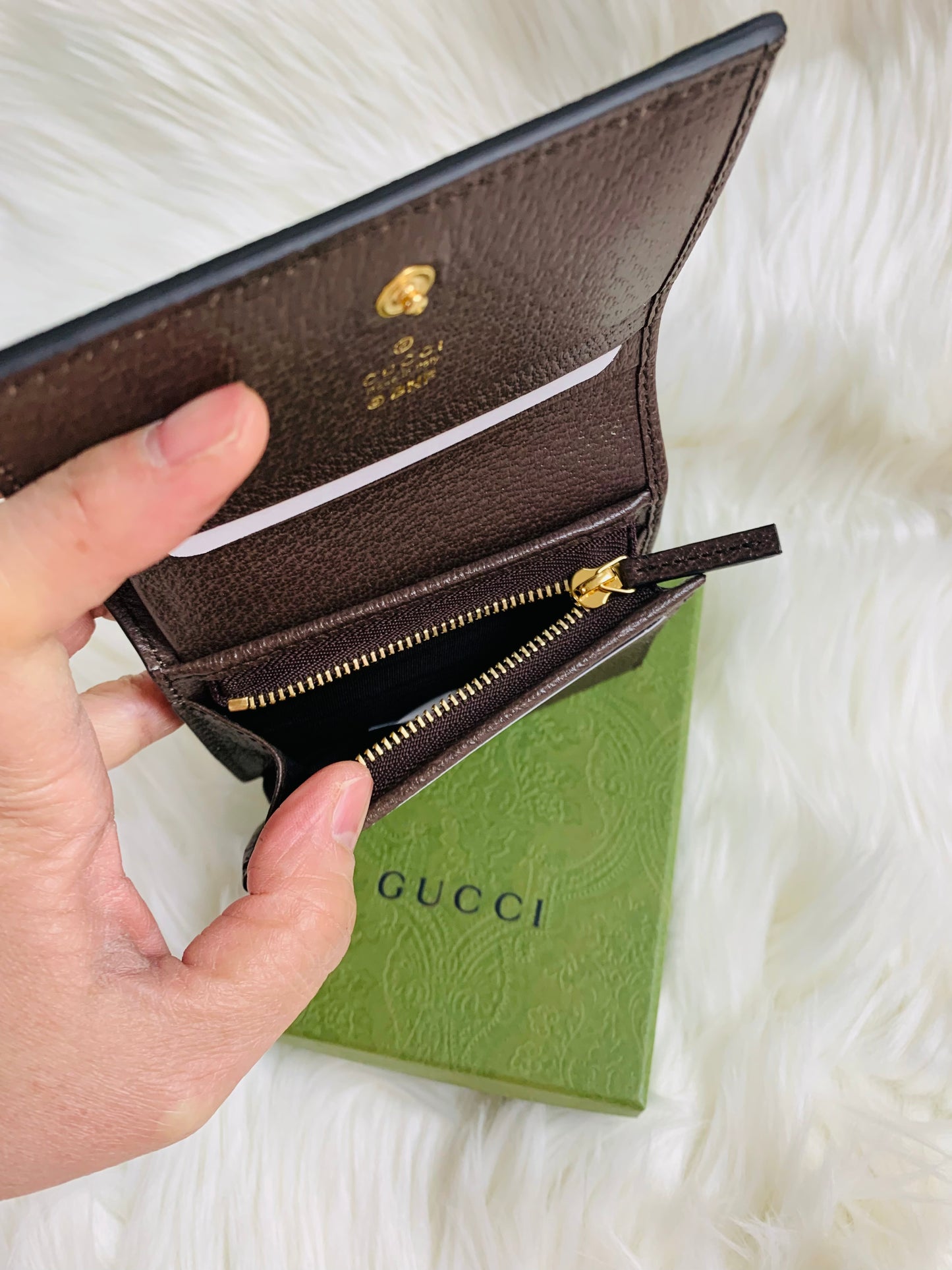 GUCCI 女款銀包 - 100%正版(必須先跟店主確定貨物狀況)