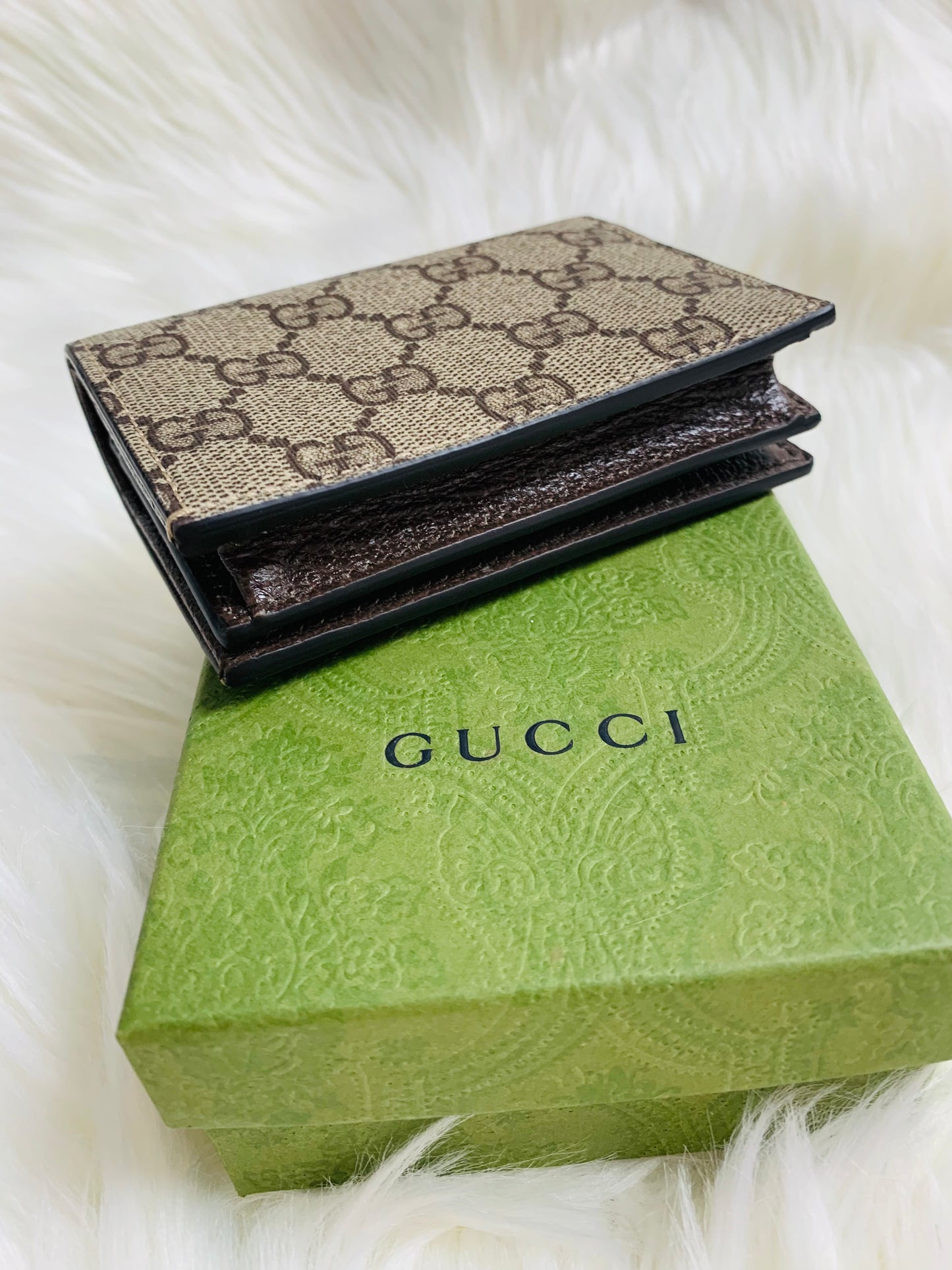 GUCCI 女款銀包 - 100%正版(必須先跟店主確定貨物狀況)