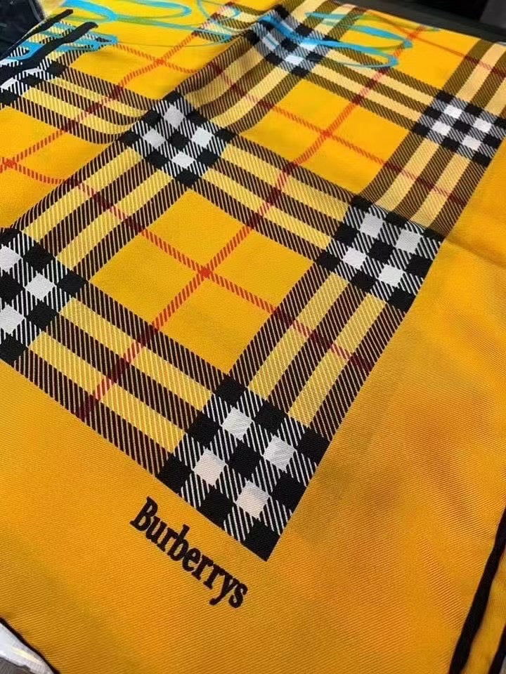 Burberrry 絲巾- 100%正版(必須先跟店主確定貨物狀況)