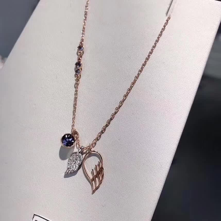 SWAROVSKI 頸鍊- 100%正版(必須先跟店主確定貨物狀況)