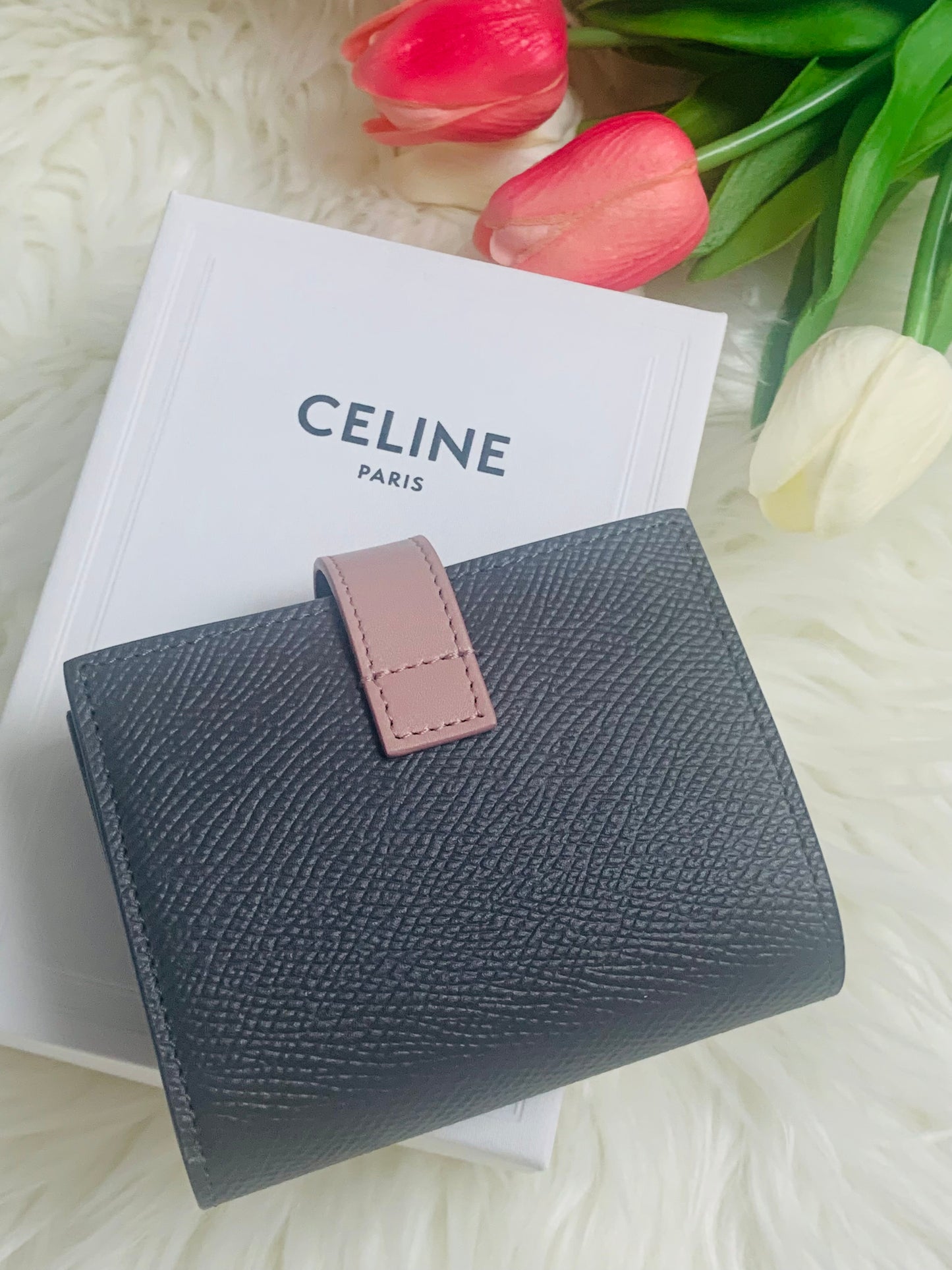 CELINE 銀包- 100%正版(必須先跟店主確定貨物狀況)