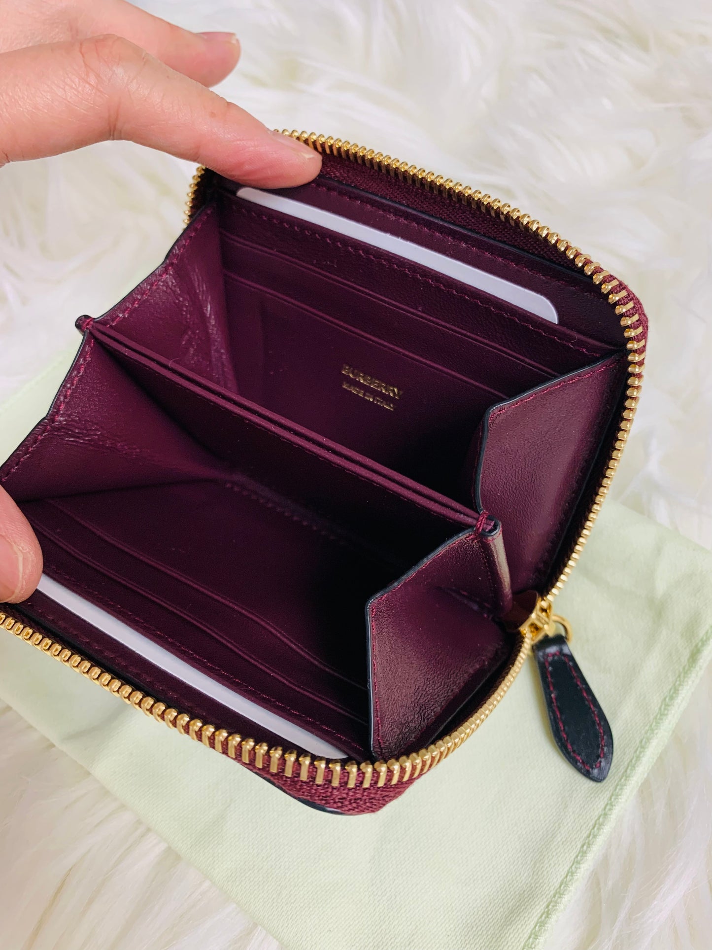 BURBERRY COINS BAG / 卡包 - 100%正版(必須先跟店主確定貨物狀況)