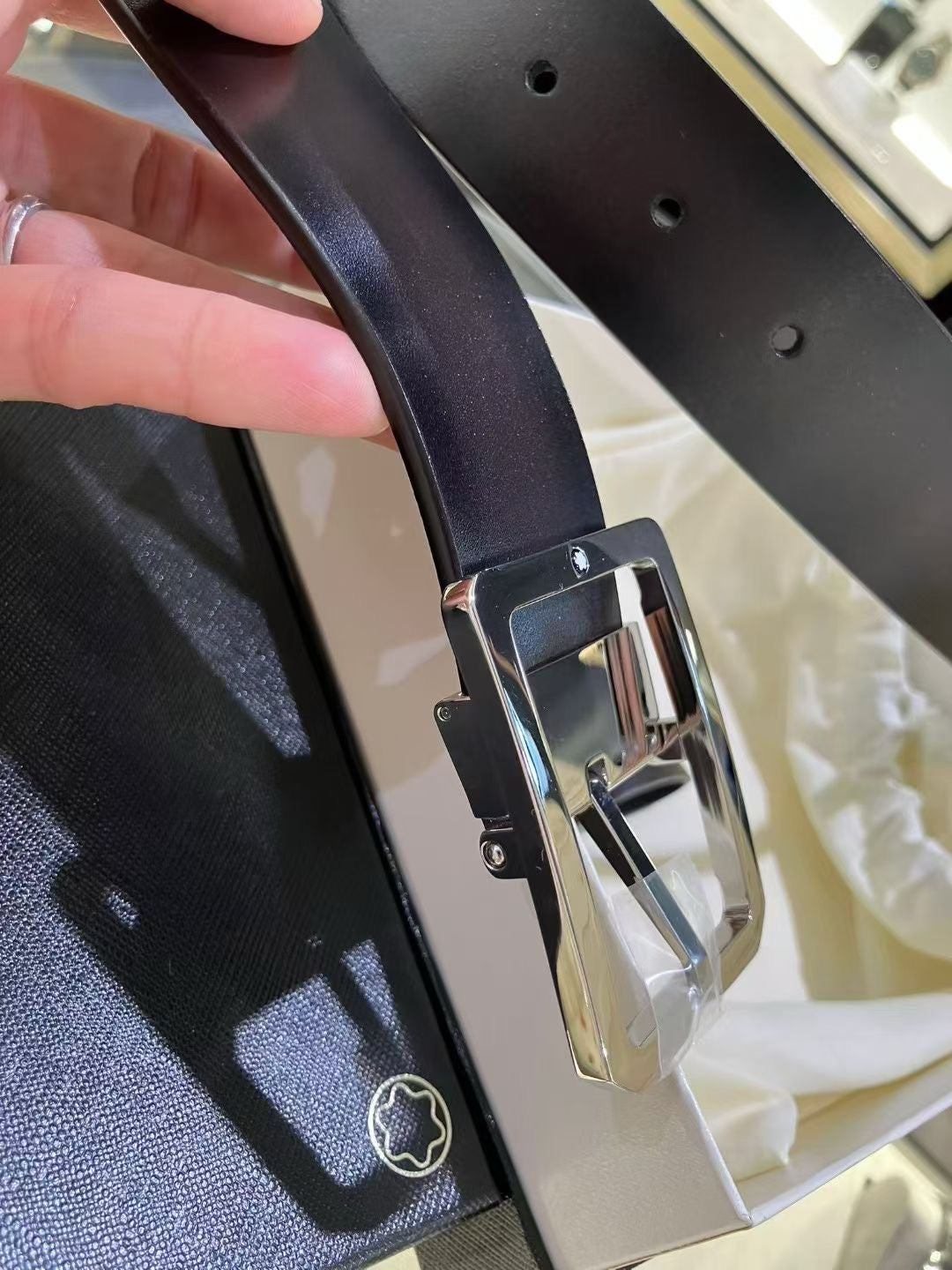 MONTBLANC 男款雙面皮帶 - 100%正版(必須先跟店主確定貨物狀況)