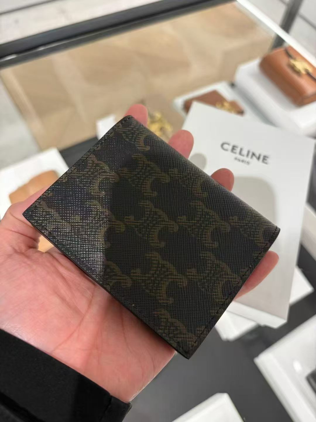 CELINE卡包- 100%正版(必須先跟店主確定貨物狀況)