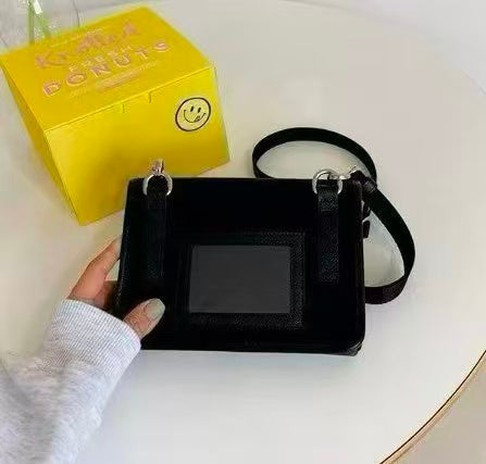Prada 斜揹 - 100%正版(必須先跟店主確定貨物狀況)