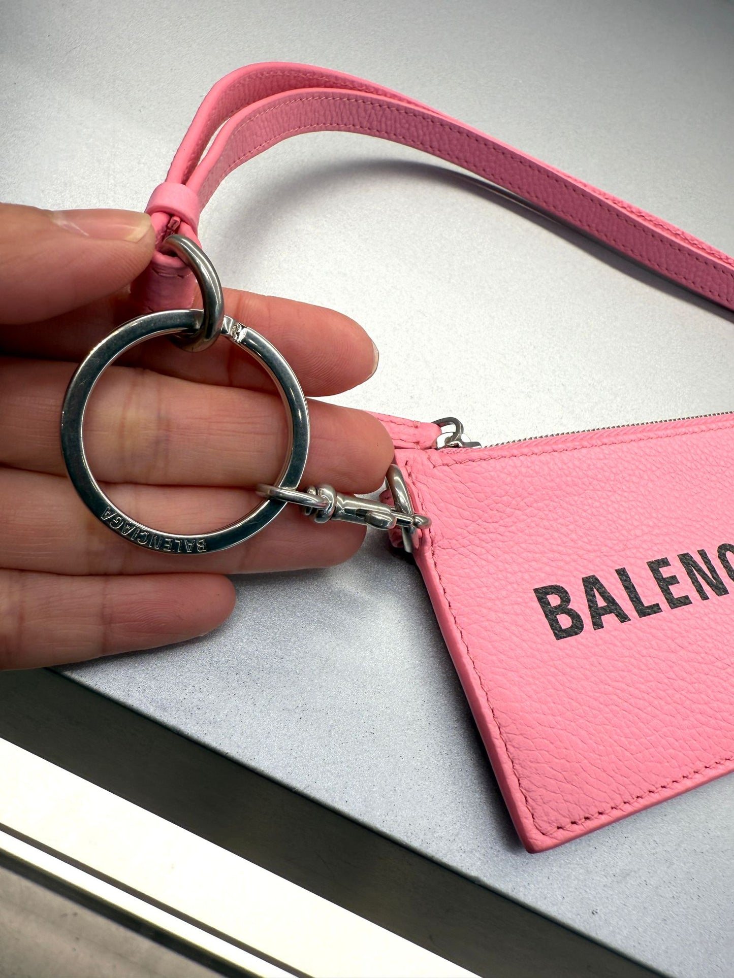 BALENCIAGA 卡包- 100%正版(必須先跟店主確定貨物狀況)