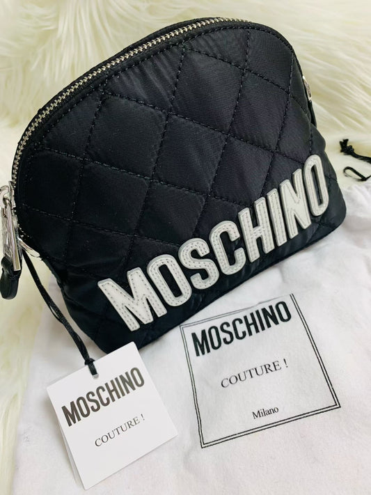 MOSCHINO 貝殼斜揹包 - 100%正版(必須先跟店主確定貨物狀況）