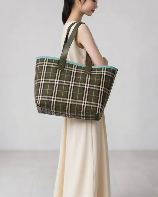 Burberrry TOTE - 100%正版(必須先跟店主確定貨物狀況）