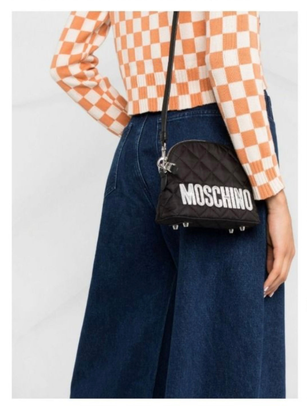 MOSCHINO 貝殼斜揹包 - 100%正版(必須先跟店主確定貨物狀況）