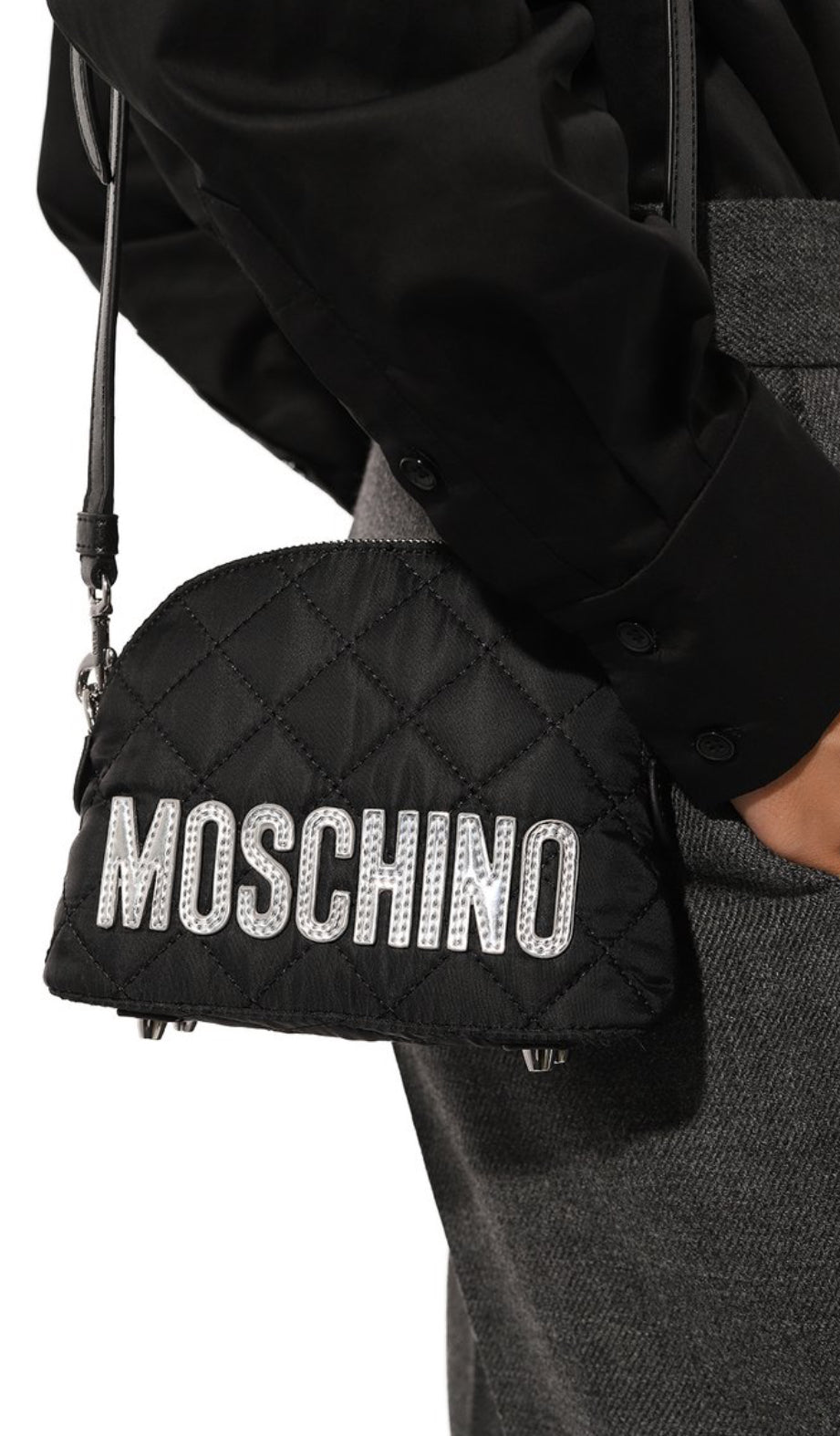 MOSCHINO 貝殼斜揹包 - 100%正版(必須先跟店主確定貨物狀況）