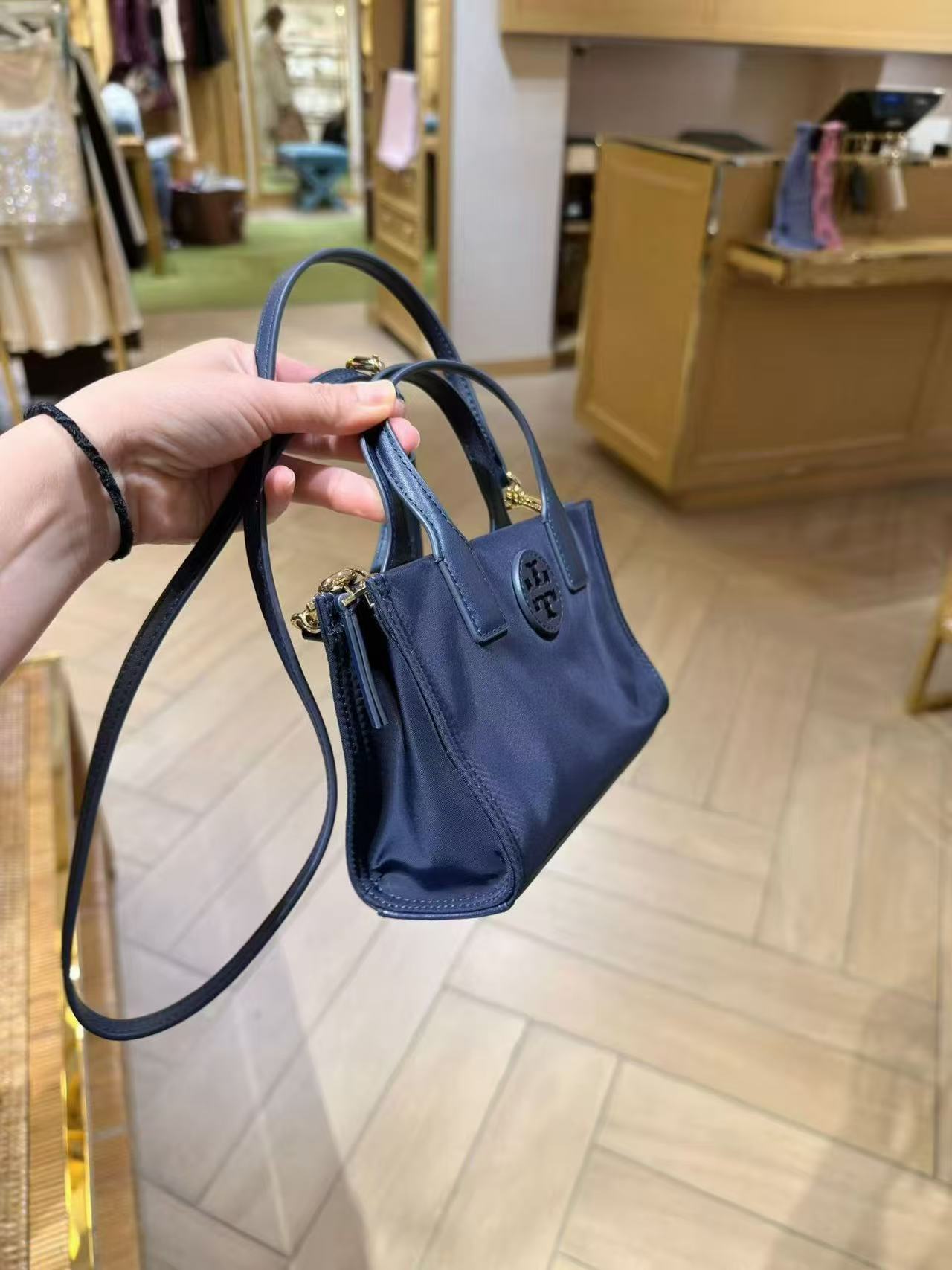Tory Burch 斜揹 - 100%正版(必須先跟店主確定貨物狀況）